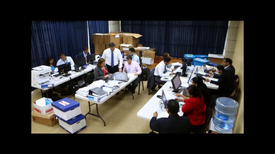 Procuraduría asegura trabaja hasta 12 horas para identificar sobornados en caso Odebrecht