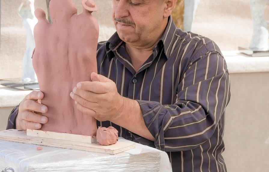 Guilloume, maestro  colombiano, expondrá pinturas y esculturas en RD  