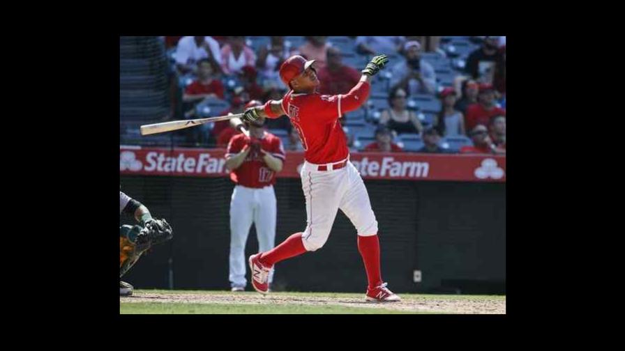  Jefry Marte, Mike Trout y C.J. Cron aportan a victoria de Angelinos