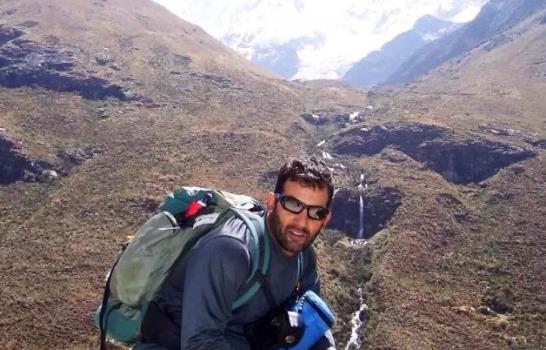 Por segunda vez, dominicano Karim Mella inicia  ascenso hacia  cima del  Monte Everest