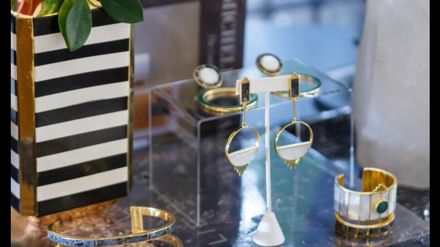 Presentan colección de joyas  Mónica Sordo