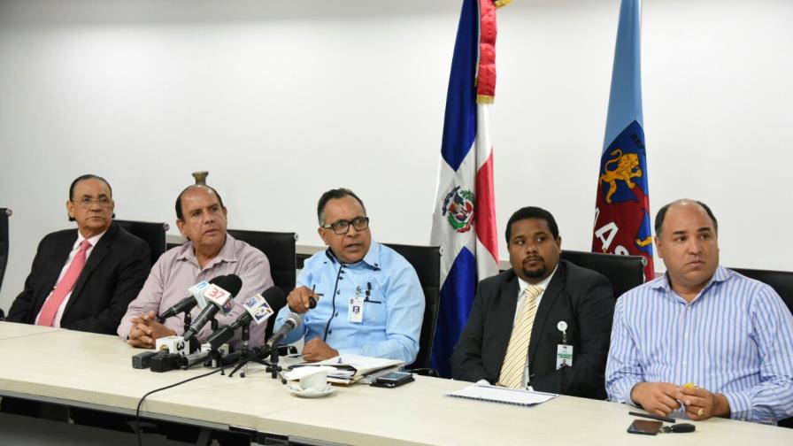 Autoridades explican extracción de arena en río Haina es por limpieza de tomas de acueductos