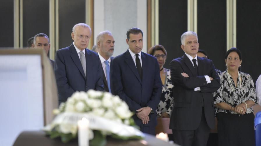 Arzobispo de Santiago elogia labor del padre de Agripino Núñez