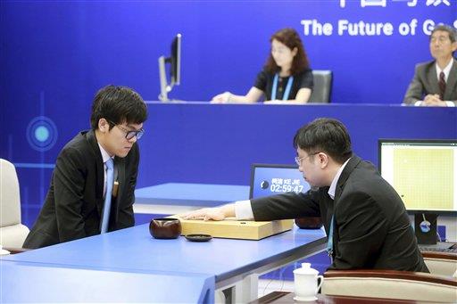 Una computadora gana al campeón chino de go 