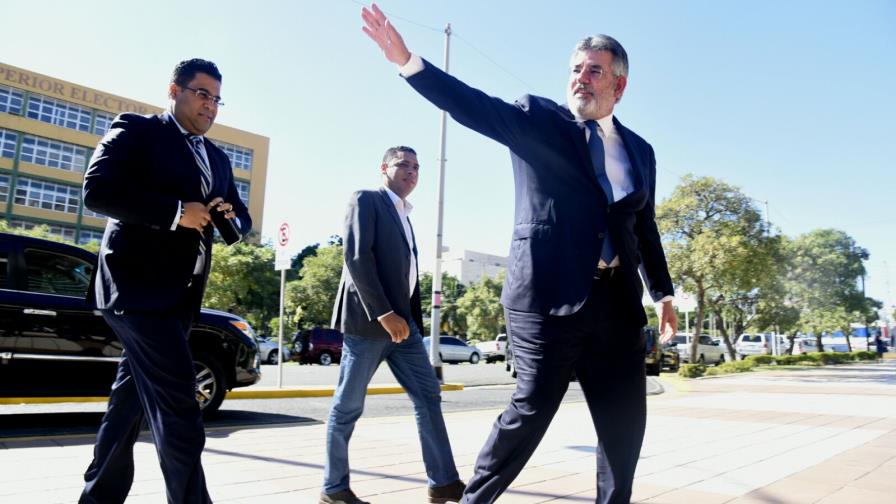 Víctor Díaz Rúa: “Miriam Germán y yo somos amigos”