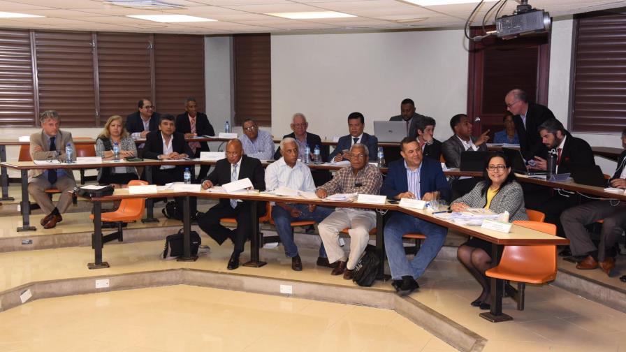 En preplenarias debaten sobre misión y regulaciones en Pacto Eléctrico 