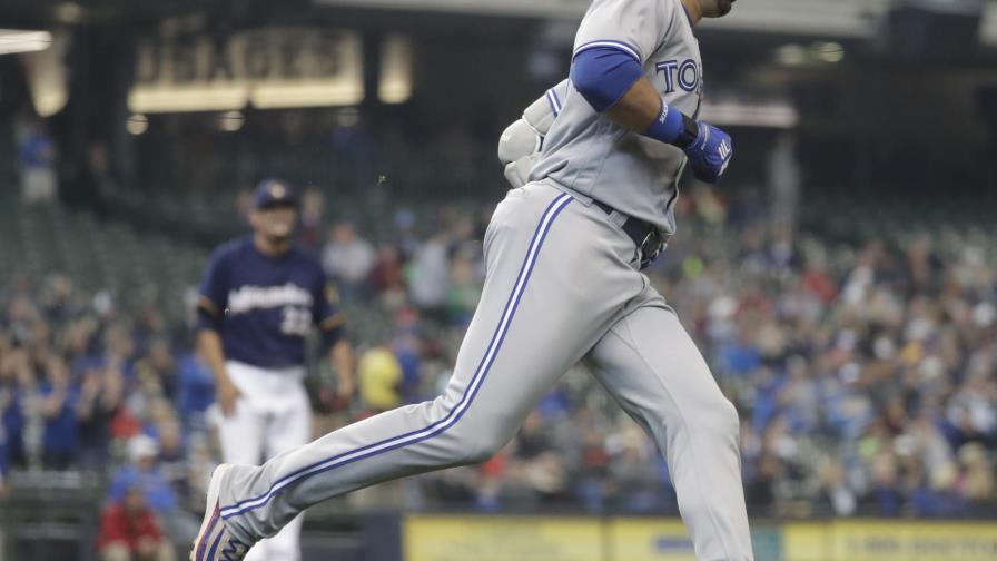 VÍDEO: José Bautista continúa encendido y vuelve a jonronear