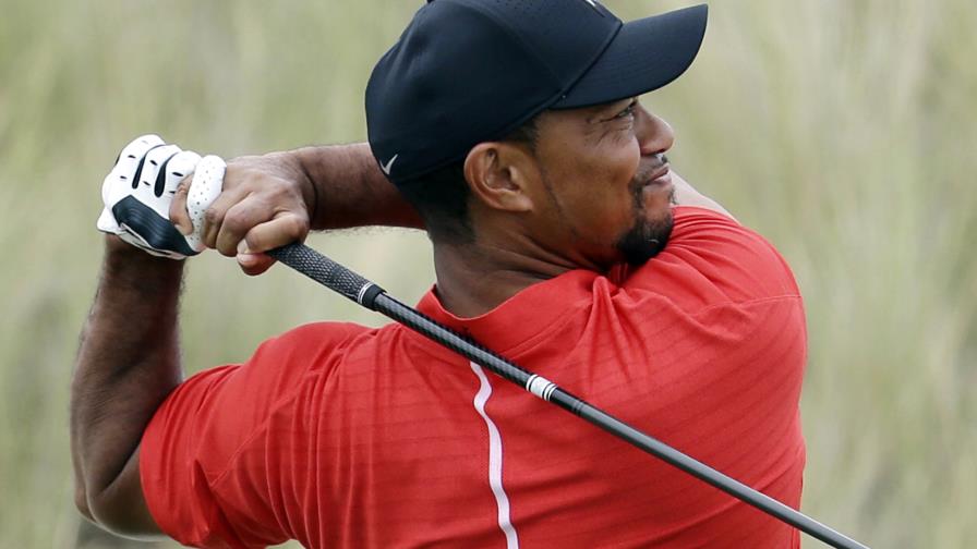 Tiger Woods asegura sentirse bien y que sigue pensando en el golf