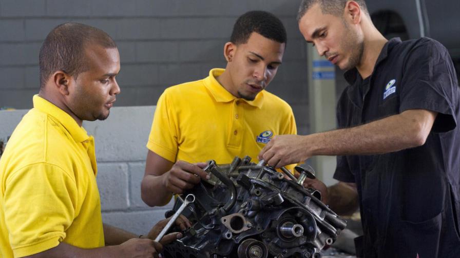 BID y OIT apoyará programa de Formación Dual que ejecuta el INFOTEP con empresas privadas