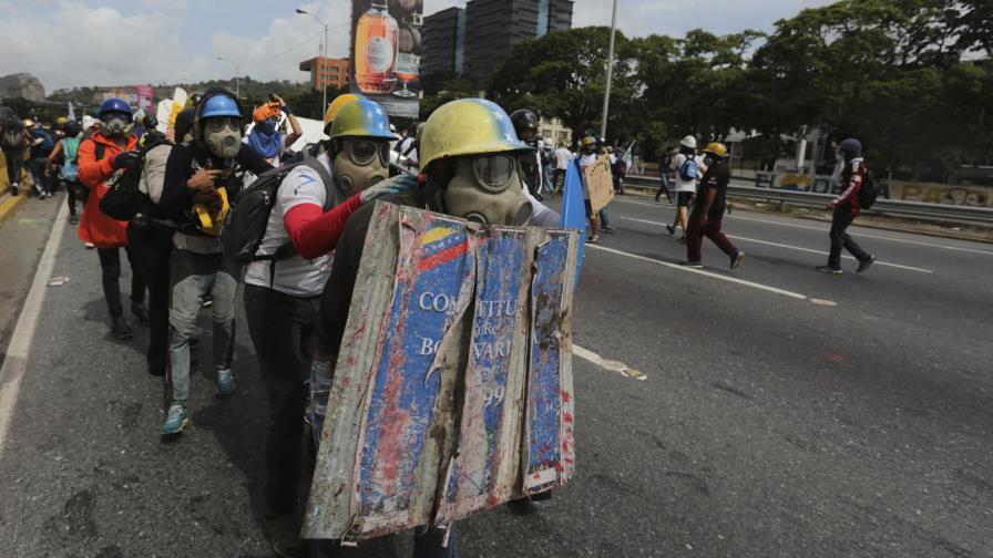 Más de 500 dominicanos en Venezuela quieren volver al país por la crisis Más de 500 dominicanos en Venezuela quieren volver al país por la crisis