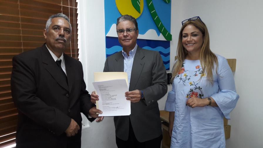 Arranca la campaña para elegir la nueva directiva de Adompretur