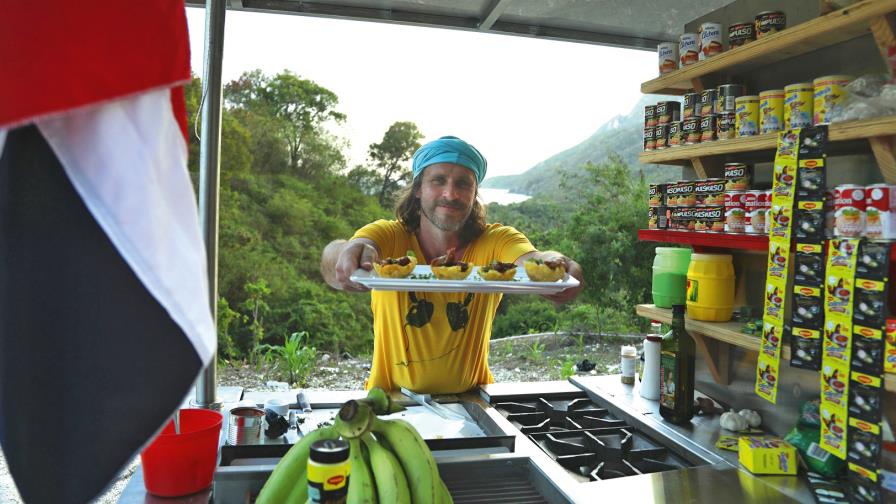 La gastronomía dominicana a bordo de una “platanera”