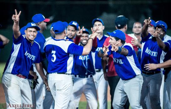 Indotel-2 y Vicepresidencia ganan doble en sóftbol gubernamental