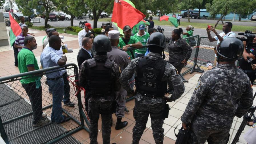 Familia de “Narcisazo” se suma a Movimiento Verde Familia de “Narcisazo” se suma a Movimiento Verde