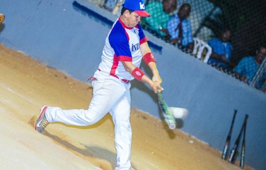 Indotel-2 y Vicepresidencia ganan doble en sóftbol gubernamental