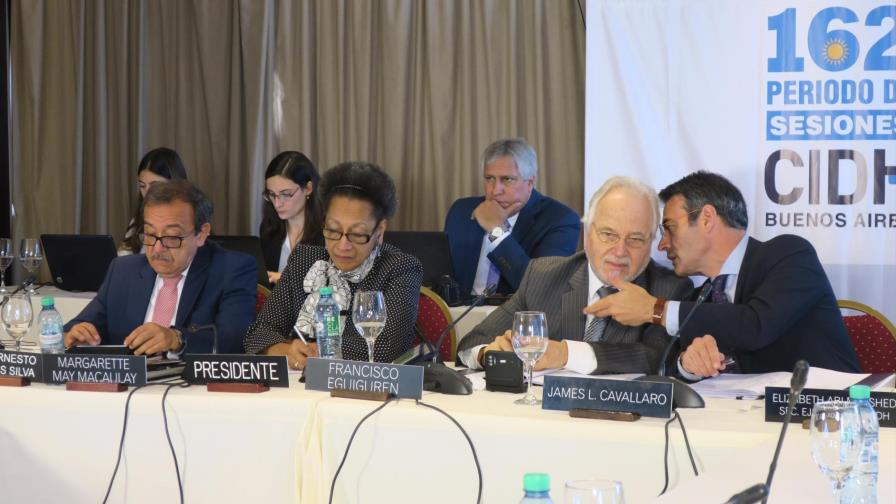 Apatridia y criminalización, tareas para América en migración según Derechos Humanos 