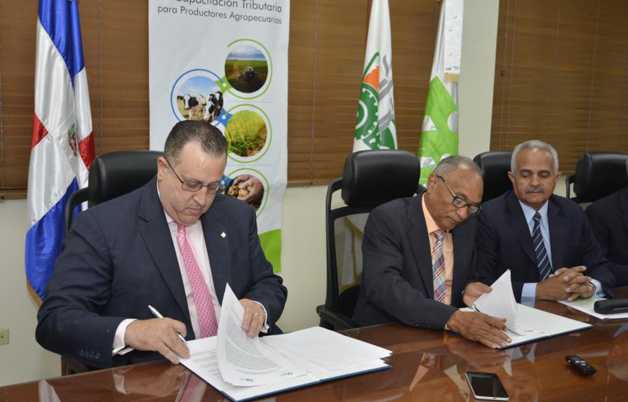 JAD y DGII firman acuerdo para educación tributaria a productores agropecuarios