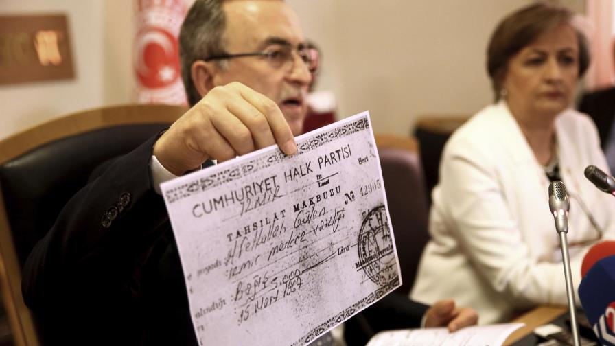 Parlamento turco: Clérigo residente en EE.UU. dirigió golpe 