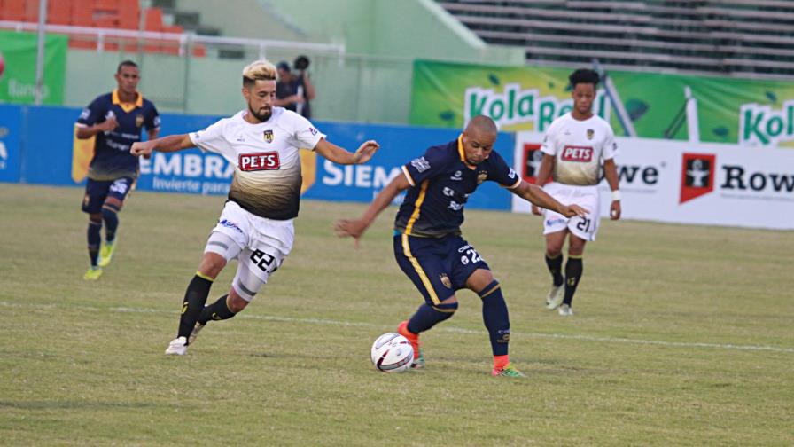 Moca FC derrota a Pantoja y le resta distancia en la punta