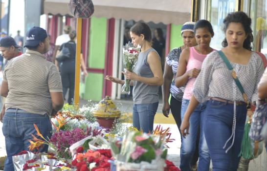 Comercio de Santiago se reactiva por Día de las Madres