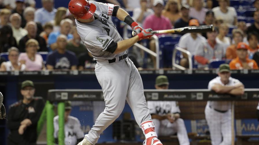 Trout llega a 16 jonrones; Mrcell Ozuna de 4-3 en derrota de los Marlins