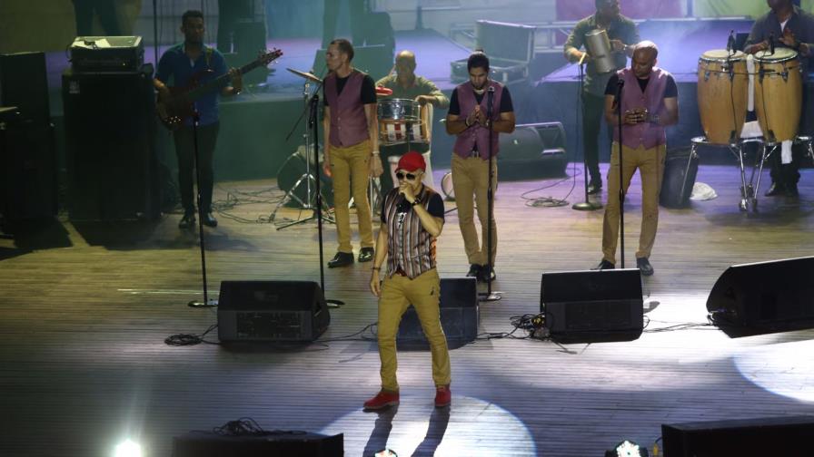 Multitudinaria asistencia disfruta un “supermegaconcierto” en Puerto Plata