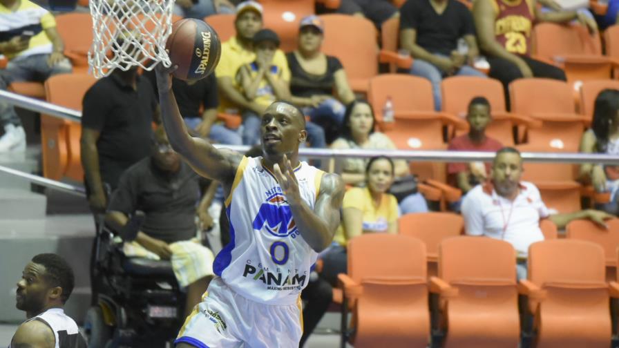 Los Metros suman su segunda victoria al vencer a los Huracanes