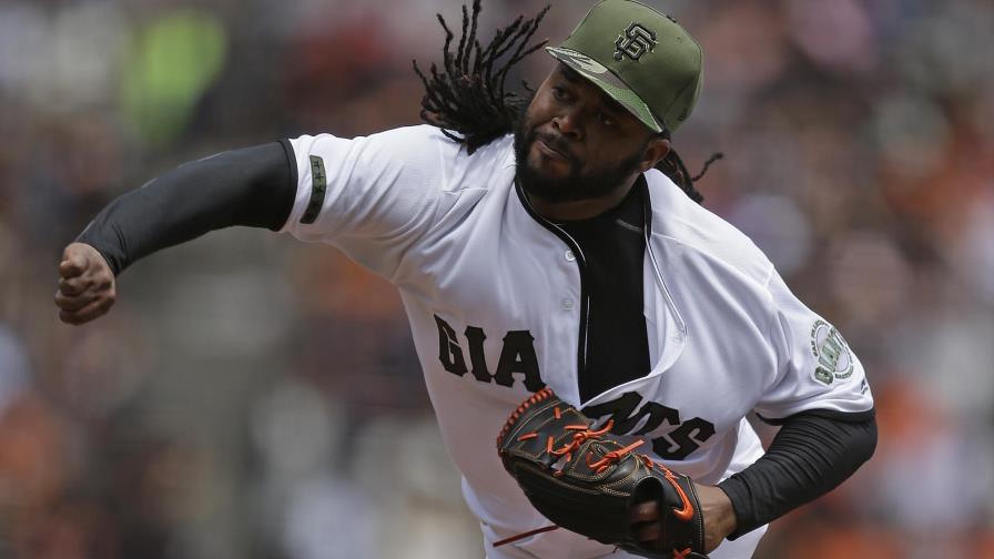 Cueto muestra señales de mejoría en victoria sobre los Bravos