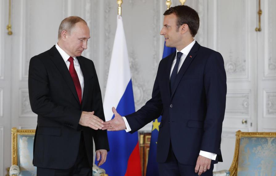 Presidente Macron recibe a Putin