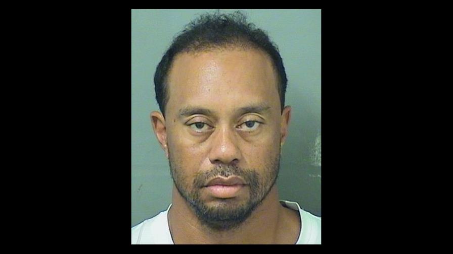 Apresan a Tiger Woods al conducir bajo efectos de sustancia 