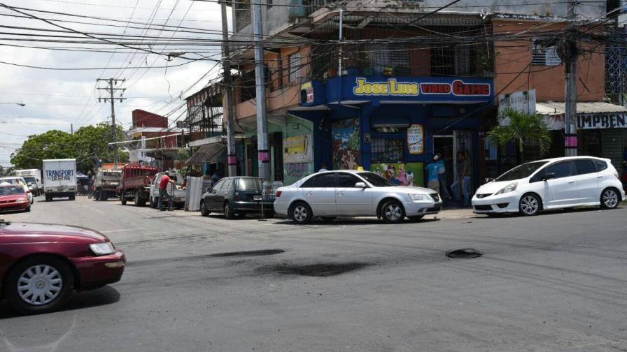 Protestan por los apagones en el sector Capotillo Protestan por los apagones en el sector Capotillo