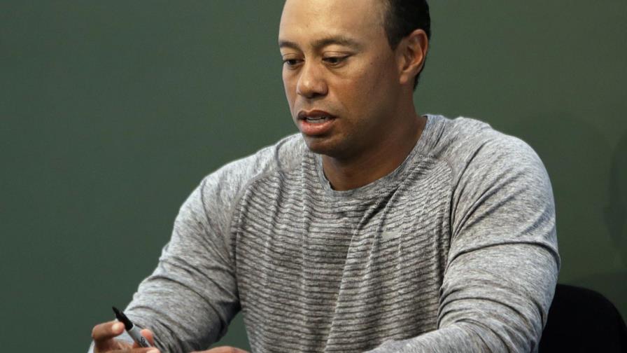 Tiger Woods atribuye a medicamento su arresto 