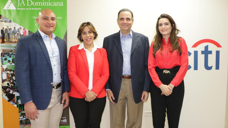 Concluyen programa de “Mujeres emprendedoras”