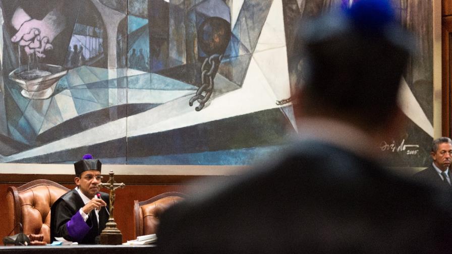 Habeas corpus,  se escribe ¿con o sin acento?