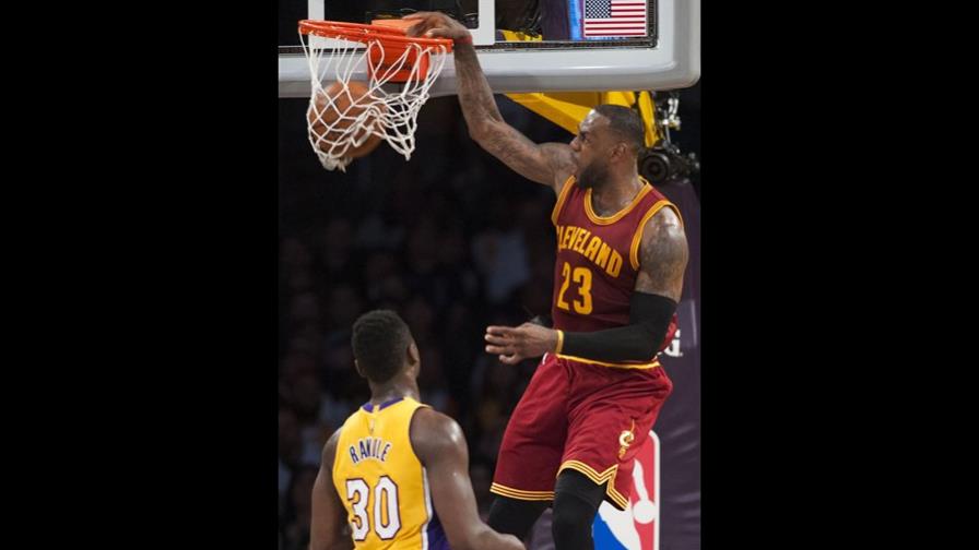 LeBron James condena el racismo después de que su casa fuera vandalizada