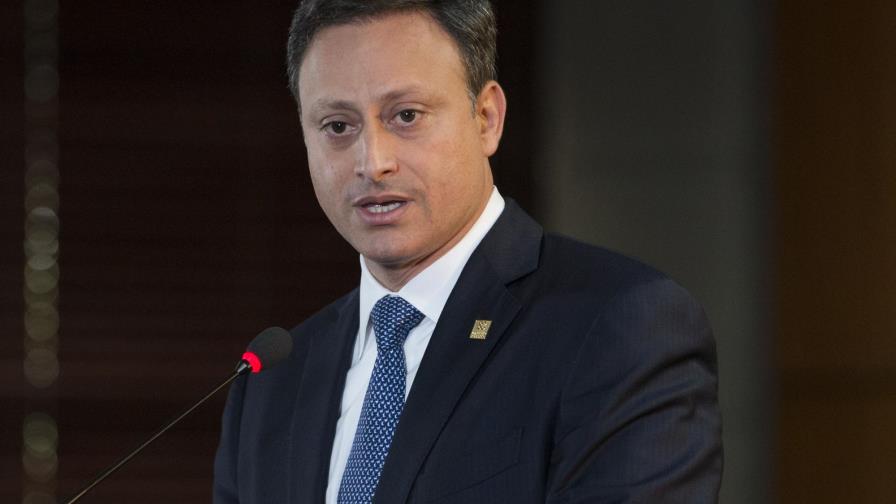 Un senador y un diputado habrían cobrado sobornos para financiamiento de Punta Catalina 