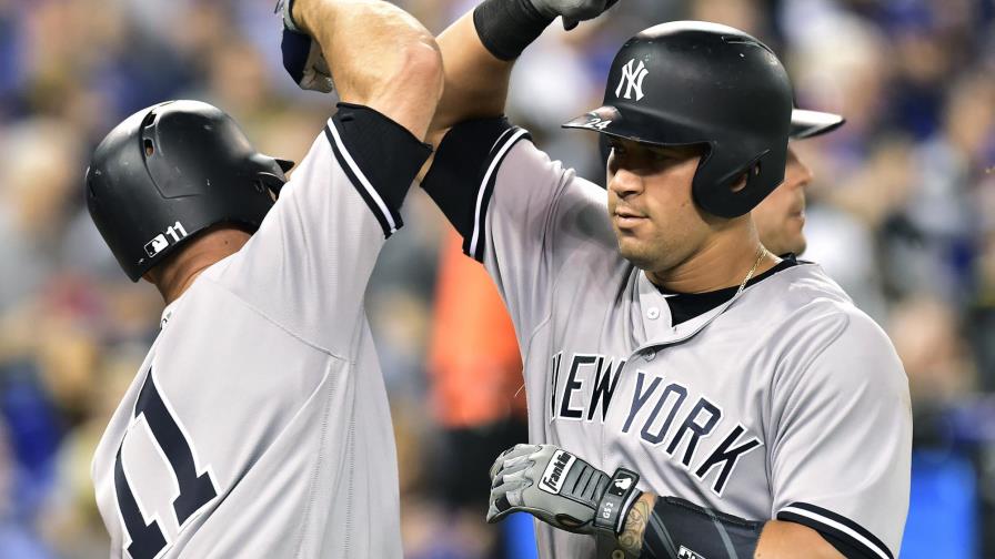 VIDEO: Gary Sánchez dispara dos jonrones y Yanquis aplastan a Azulejos 