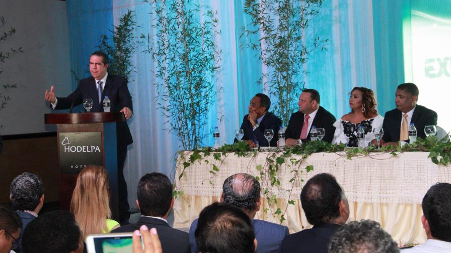 García dice construcción de 7,300 nuevas habitaciones fortalece oferta hotelera