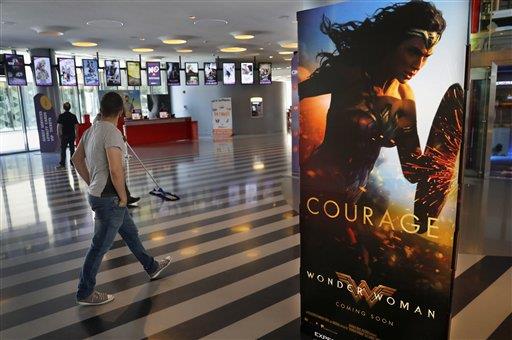 “Wonder Woman” debuta con taquilla de 100,5 millones de dólares