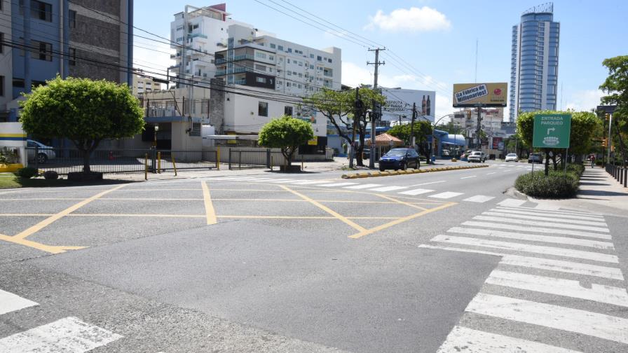A partir del domingo quedan prohibidos los giros a la izquierda en intersecciones de la Tiradentes A partir del domingo quedan prohibidos los giros a la izquierda en intersecciones de la Tiradentes