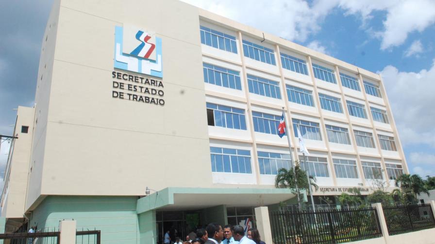 Ministerio de Trabajo invita a jornada de empleo en Santiago - Diario Libre