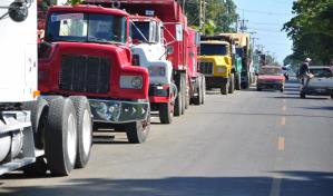 La actividad comercial y de transporte desciende en abril