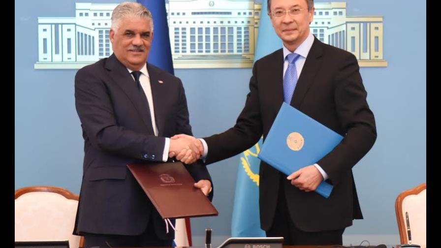 Canciller de Kazajistán pondera desarrollo de la República Dominicana Canciller de Kazajistán pondera desarrollo de la República Dominicana