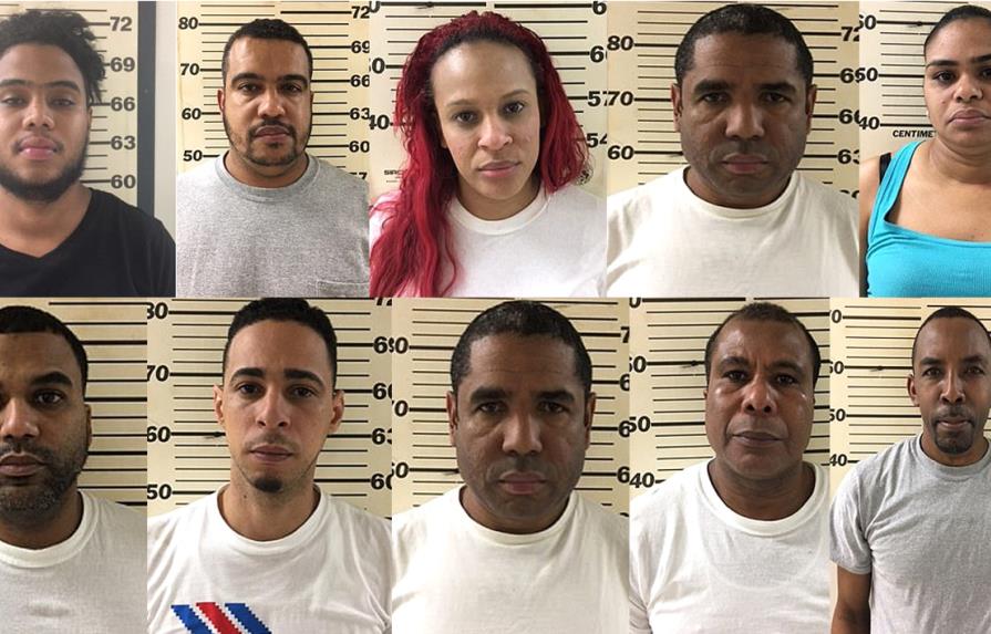 Arrestan banda dominicana con heroína valorada en US$2 millones; confiscan armas y dinero 