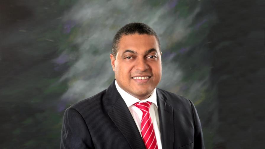 Designan al periodista José Monegro director del periódico El Día