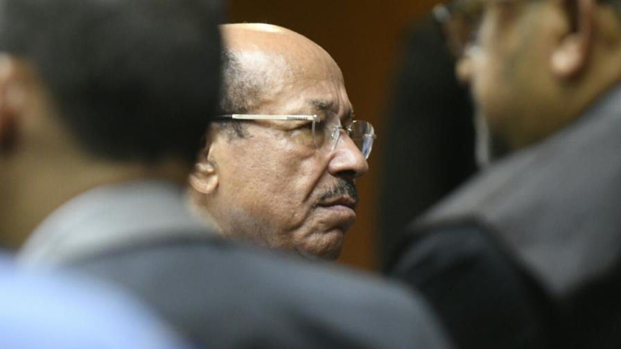 ¿Qué hará el presidente Medina con el cargo de Temístocles Montás, su ministro preso? 