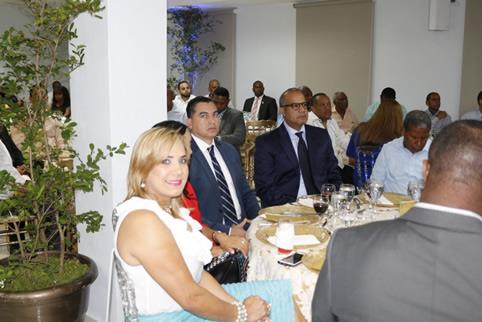 Alcaldía e iglesia de Santo Domingo Este se reunieron  con empresarios 