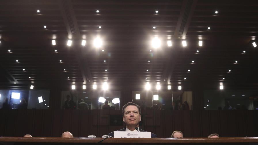 El exdirector del FBI marca el camino de un posible “impeachment” a Trump