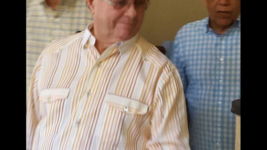 Hipólito Mejía califica como “un show” apresamientos en escándalo de corrupción de Odebrecht Hipólito Mejía califica como “un show” apresamientos en escándalo de corrupción de Odebrecht