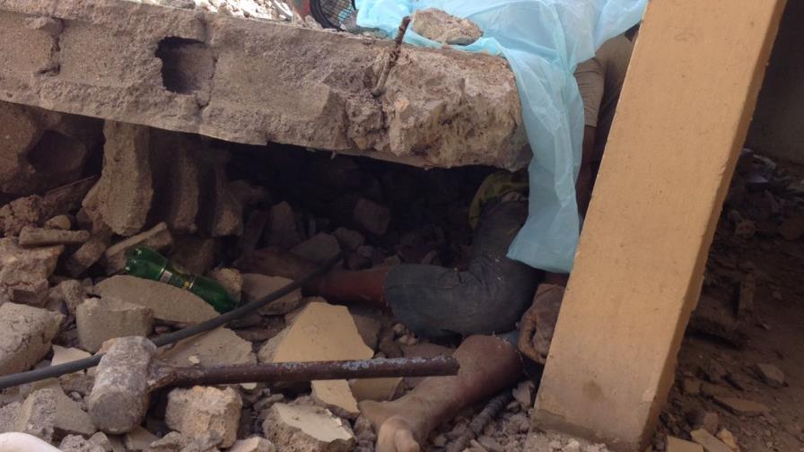 Muere joven aplastado por pared de una construcción